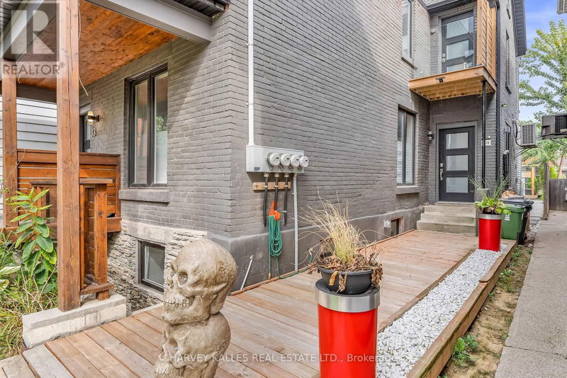 33 Edwin Avenue  Toronto (Dovercourt-Wallace Emerson-Junction), M6P3Z5 | Image 31