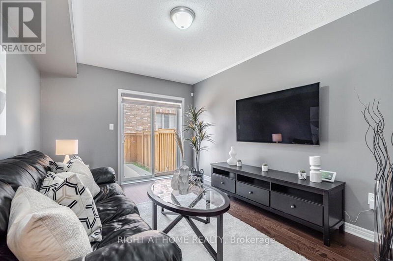  4 - 27 Pennycross Crescent  Brampton (Northwest Brampton), L7A4M1 | Image 7