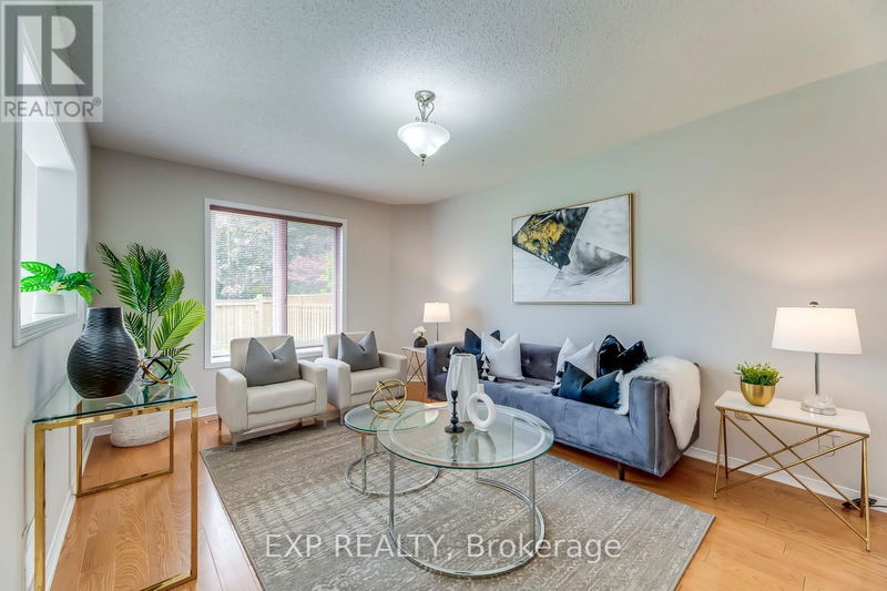 4208 Sagebrush Trail  Mississauga (Creditview), L5C4S1 | Image 5