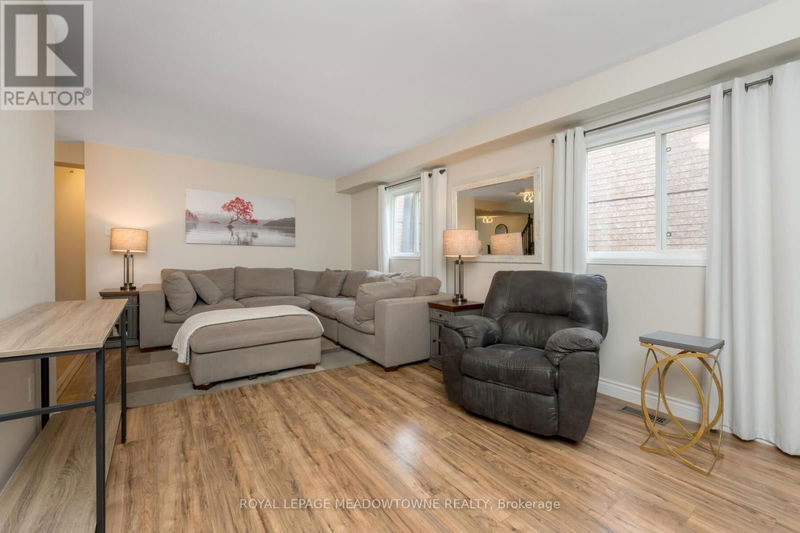 143 Porchlight Road  Brampton (Fletcher's Creek Village), L6X4R7 | Image 7