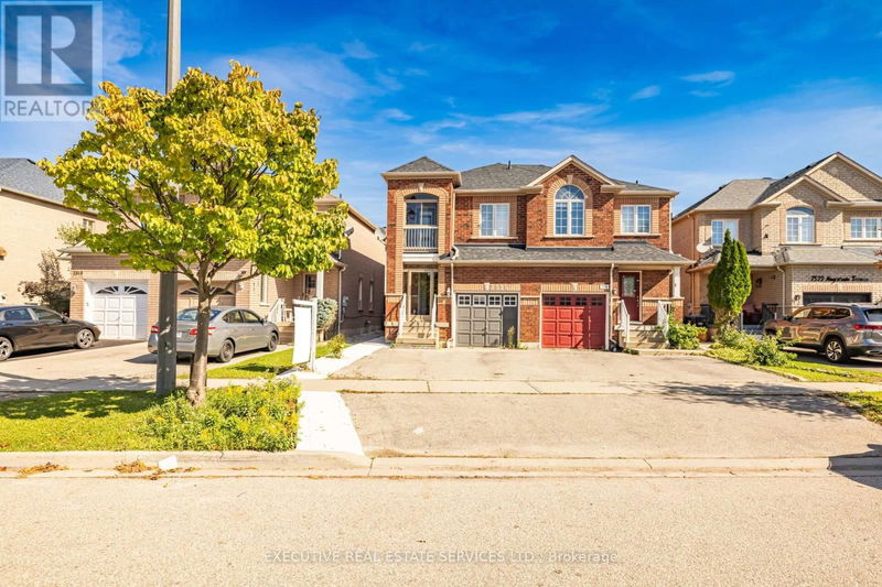 7516 Magistrate Terrace  Mississauga (Meadowvale Village), L5W1L3 | Image 1