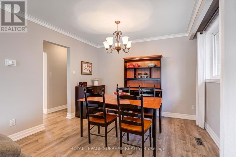 1468 Goldmar Drive  Mississauga (Applewood), L4X1N5 | Image 10