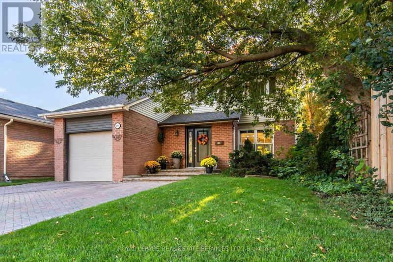 108 Chalmers Street  Oakville (Bronte West), L6L5P4 | Image 2