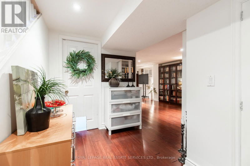 108 Chalmers Street  Oakville (Bronte West), L6L5P4 | Image 28