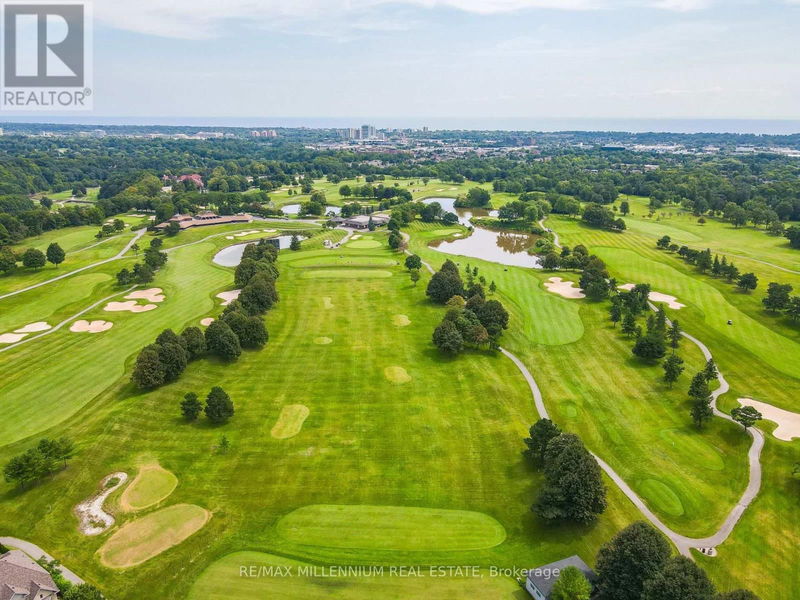 1050 Masters Green null  Oakville (Glen Abbey), L6M2P1 | Image 40