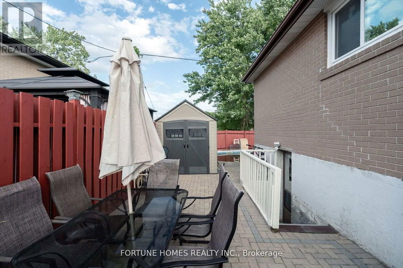 29 Doncaster Drive  Brampton (Southgate), L6T1S8 | Image 38