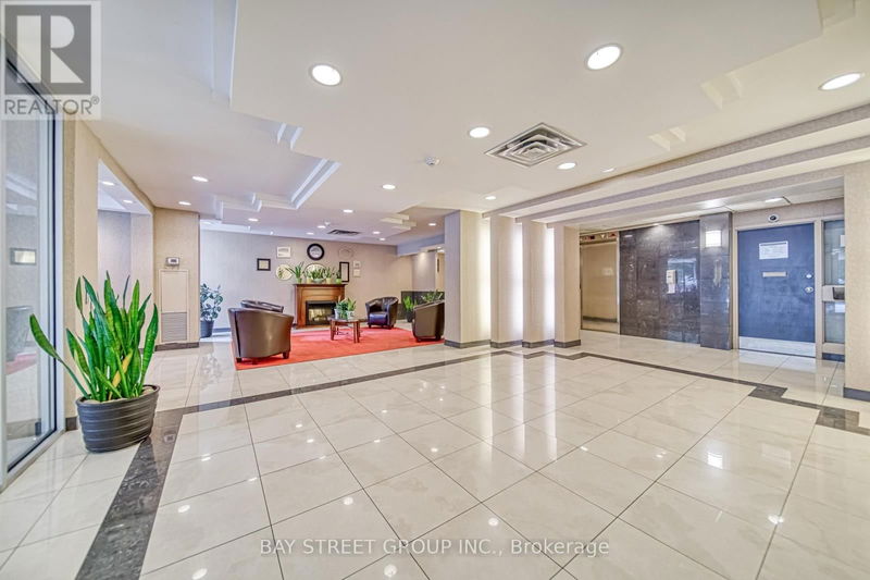  902 - 300 Webb Drive  Mississauga (City Centre), L5B3W3 | Image 4