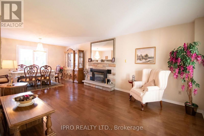 646 Bookham Crescent  Mississauga (Rathwood), L4Z1T9 | Image 27