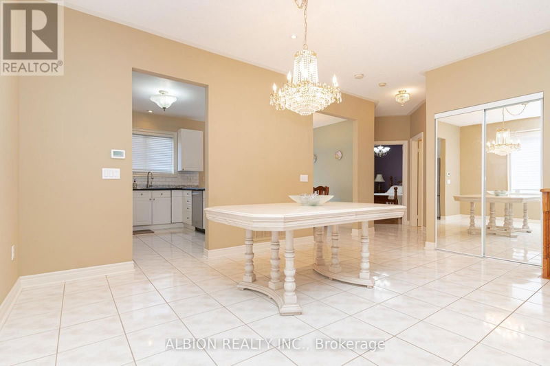 30 Rushbrook Drive  Brampton (Vales of Castlemore), L6P1E4 | Image 12