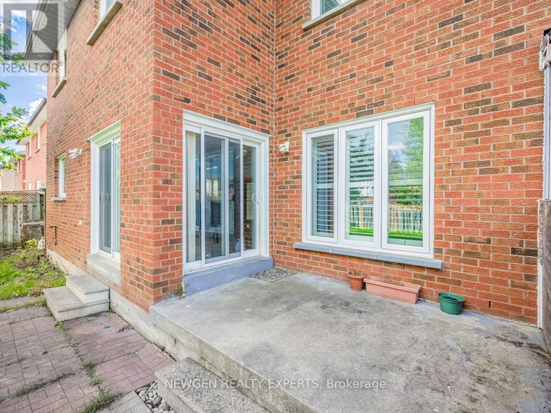 109 Mountainash Road  Brampton (Sandringham-Wellington), L6R1H7 | Image 34