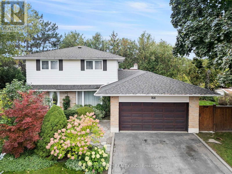 164 Ellwood Drive  Caledon (Bolton East), L7E1Z1 | Image 1