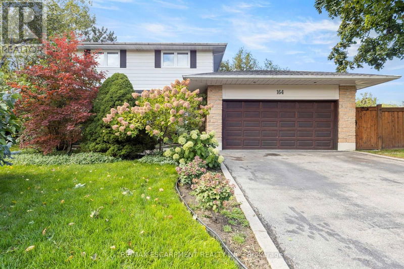 164 Ellwood Drive  Caledon (Bolton East), L7E1Z1 | Image 2