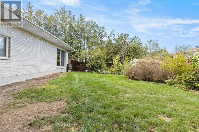 164 Ellwood Drive  Caledon (Bolton East), L7E1Z1 | Image 36