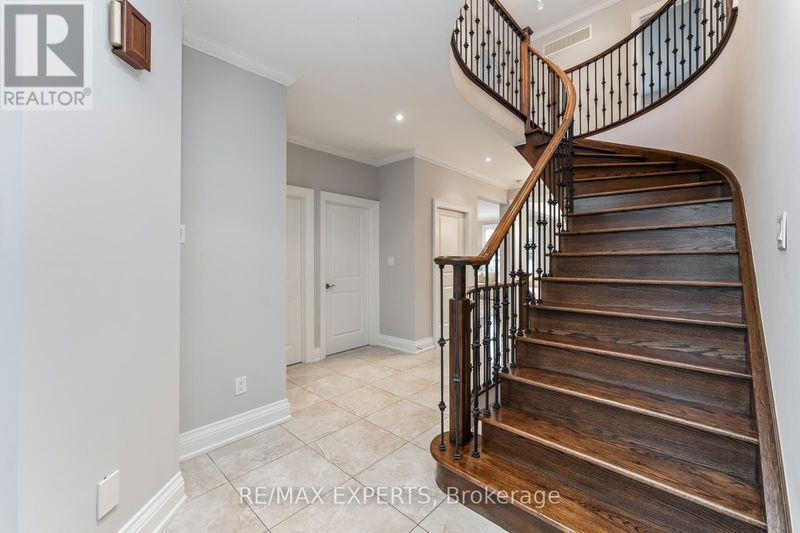 16 Windsor Road  Toronto (Kingsview Village-The Westway), M9R3G1 | Image 5