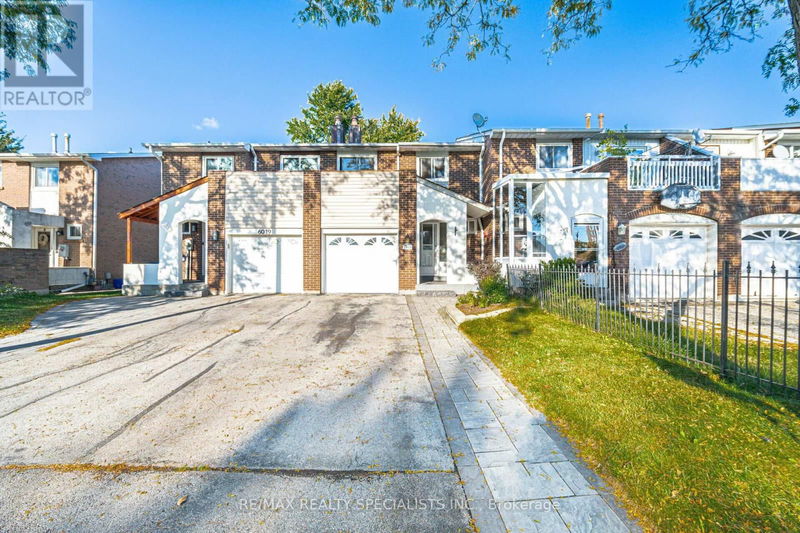 6017 Chidham Crescent  Mississauga (Meadowvale), L5N2R8 | Image 2