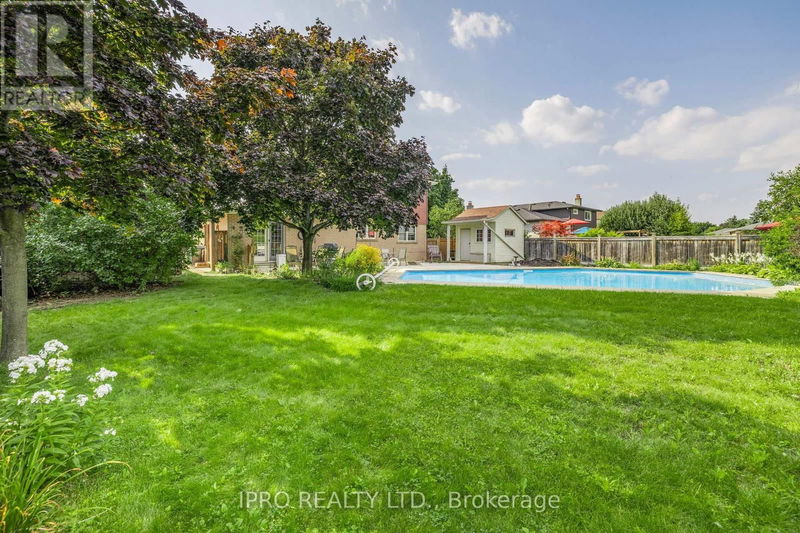 6 Golf View Drive  Brampton (Brampton East), L6W1A5 | Image 36