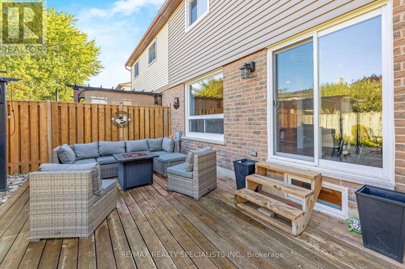 881 LAURIER Avenue  Milton (Timberlea), L9T4H4 | Image 31