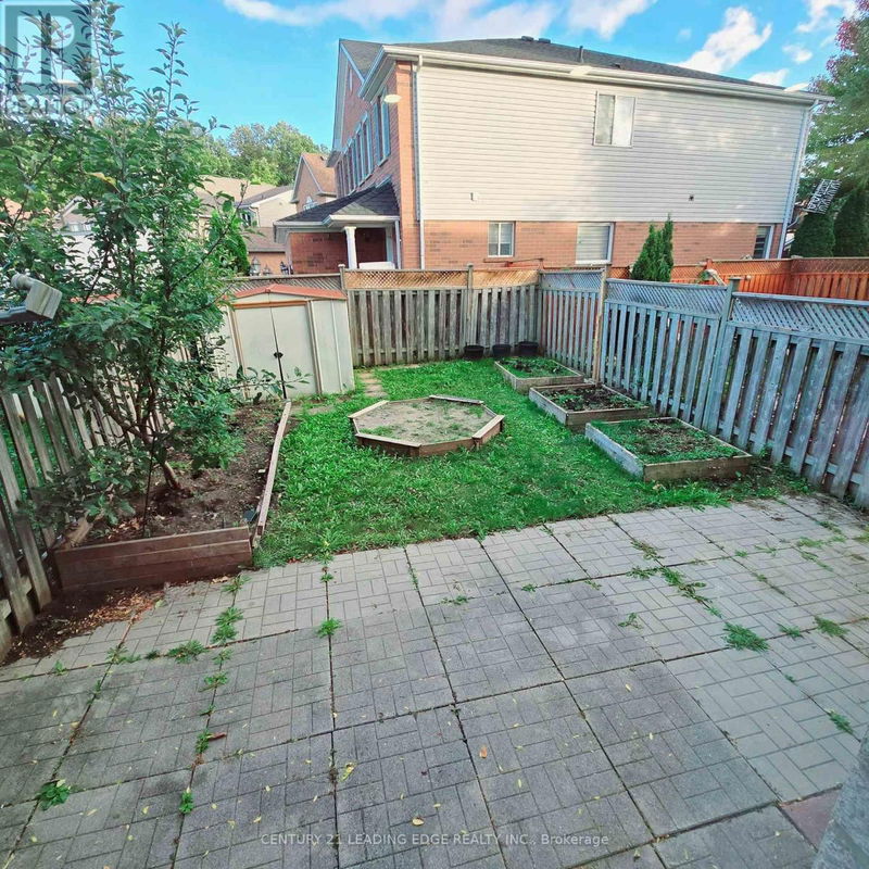 15 Hackberry Gate  Brampton (Sandringham-Wellington), L6R2E7 | Image 10