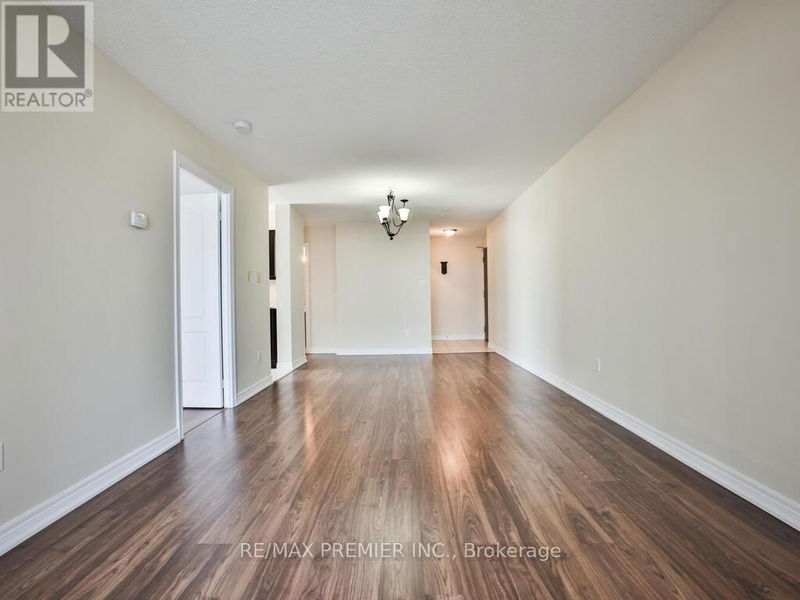  707 - 2772 Keele Street East Toronto (Downsview-Roding-CFB), M3M0A3 | Image 11