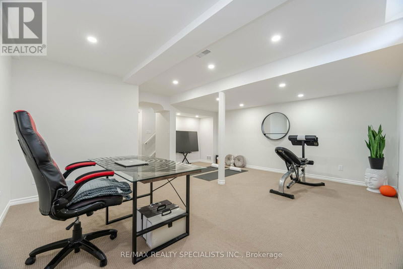 202 Littlewood Drive  Oakville (Uptown Core), L6H6T6 | Image 29