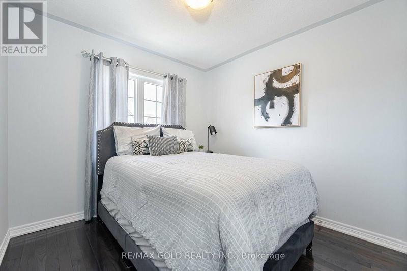 83 Yellowknife Road  Brampton (Sandringham-Wellington North), L6R3Z3 | Image 16