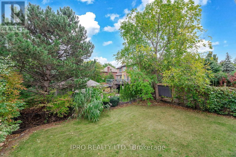 1905 Folkway Drive  Mississauga (Erin Mills), L5L3T7 | Image 38