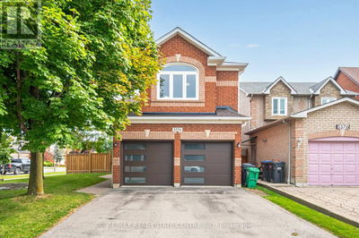 5574 Taw Avenue  Mississauga (East Credit), L5V2B1 | Image 1