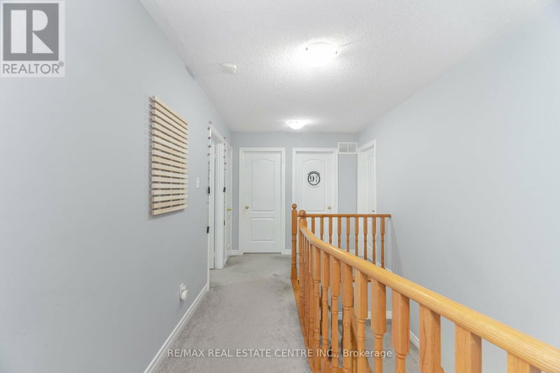 5574 Taw Avenue  Mississauga (East Credit), L5V2B1 | Image 15