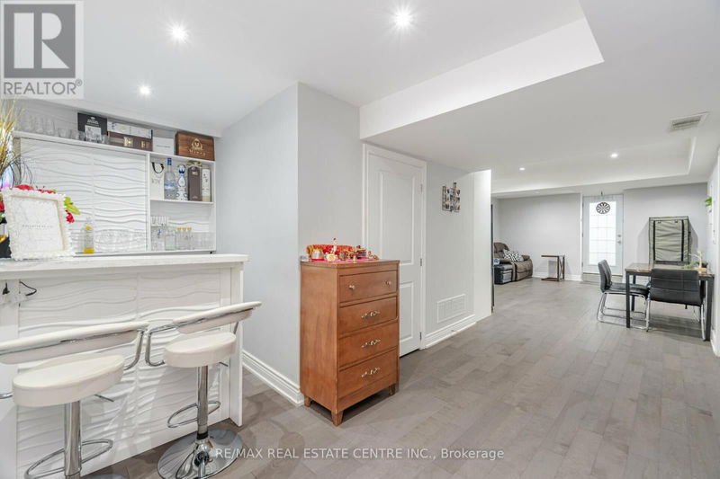 5574 Taw Avenue  Mississauga (East Credit), L5V2B1 | Image 28