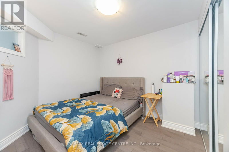 5574 Taw Avenue  Mississauga (East Credit), L5V2B1 | Image 34