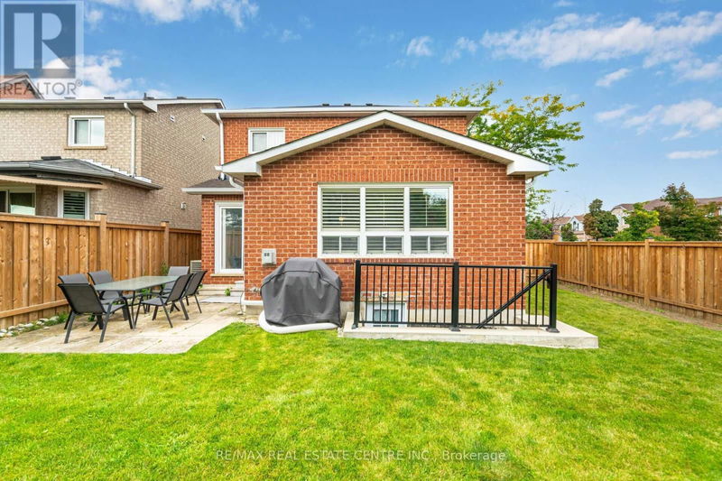 5574 Taw Avenue  Mississauga (East Credit), L5V2B1 | Image 39