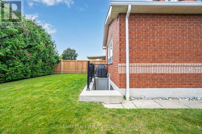 5574 Taw Avenue  Mississauga (East Credit), L5V2B1 | Image 40