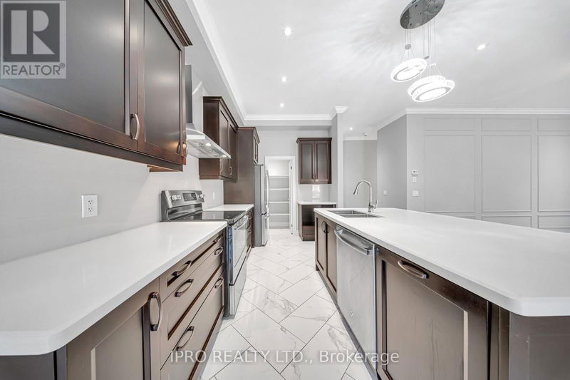 125 Waterview Common Court  Oakville (Bronte West), L6L0E7 | Image 10