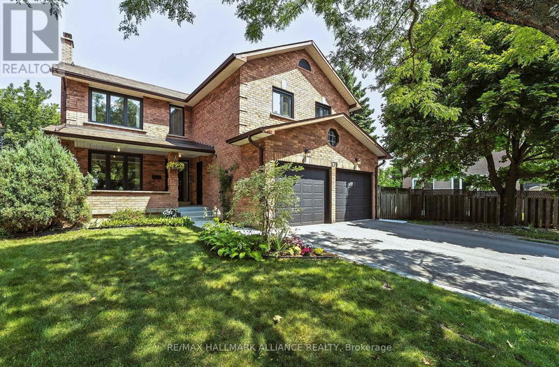 179 Romain Crescent  Oakville (College Park), L6H5A5 | Image 2