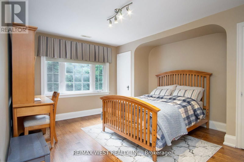 16 Ashton Manor  Toronto (Stonegate-Queensway), M8Y2N5 | Image 12