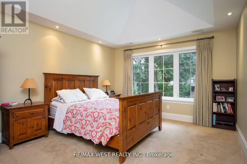 16 Ashton Manor  Toronto (Stonegate-Queensway), M8Y2N5 | Image 18