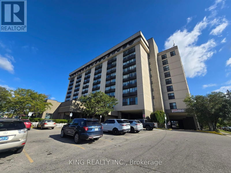  829 - 2737 Keele Street  Toronto (Downsview-Roding-CFB), M3M2E9 | Image 1