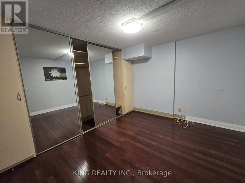  829 - 2737 Keele Street  Toronto (Downsview-Roding-CFB), M3M2E9 | Image 6