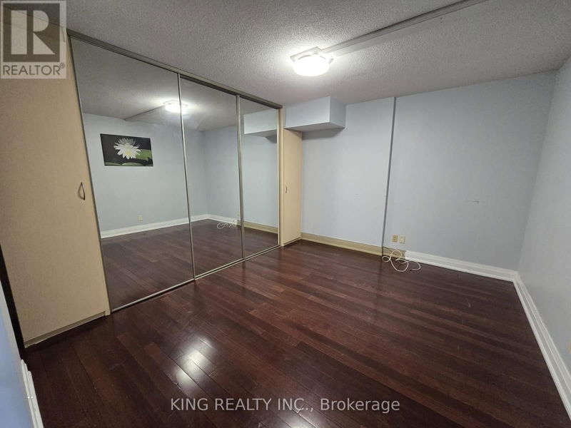  829 - 2737 Keele Street  Toronto (Downsview-Roding-CFB), M3M2E9 | Image 7