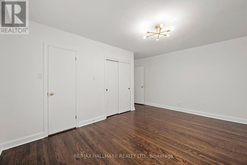 71 Riverwood Parkway  Toronto (Stonegate-Queensway), M8Y4E4 | Image 13