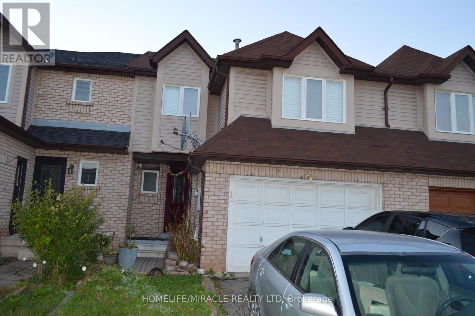 19 ASHBROOK WAY Image 1