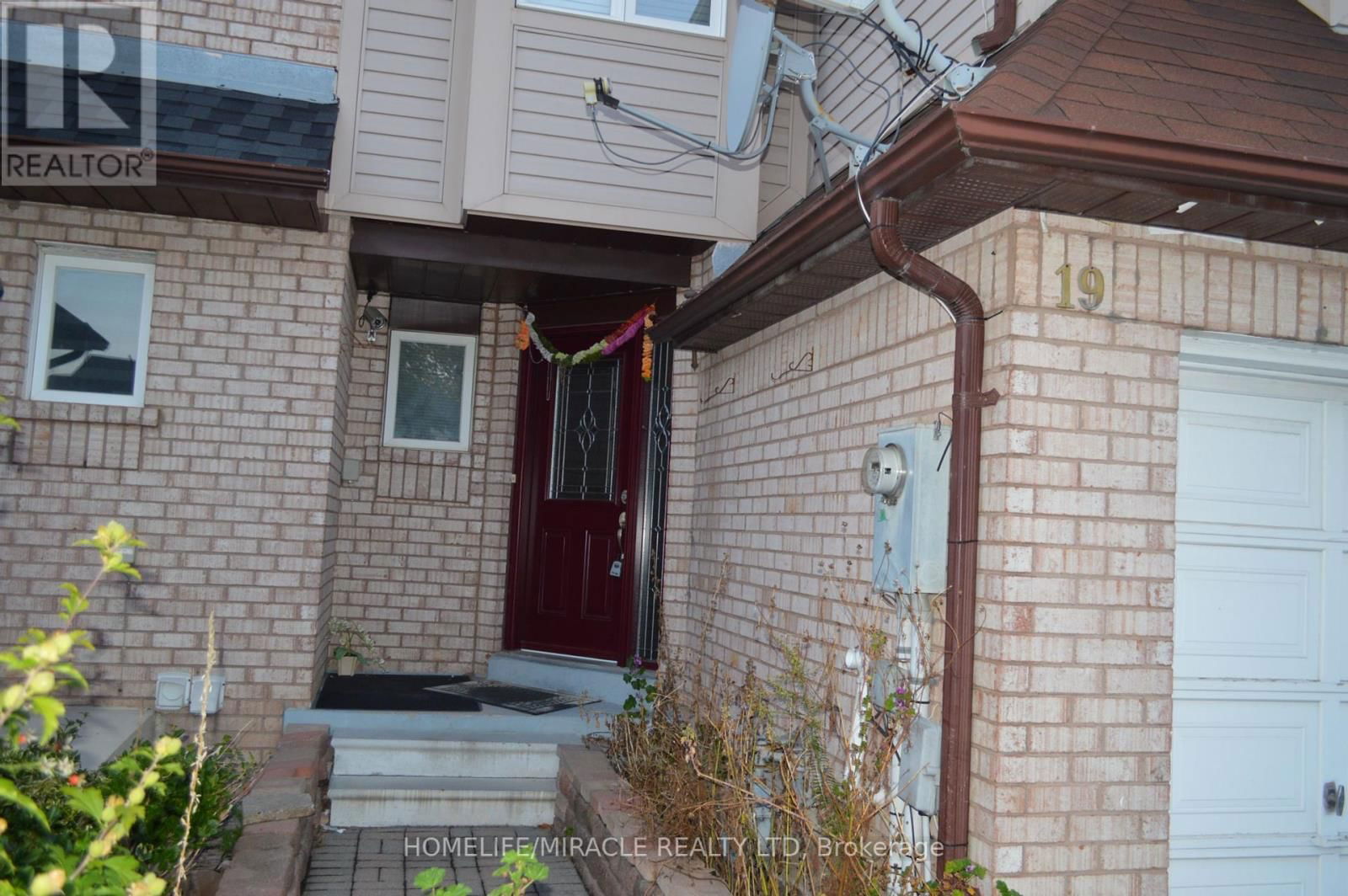 19 ASHBROOK WAY Image 3