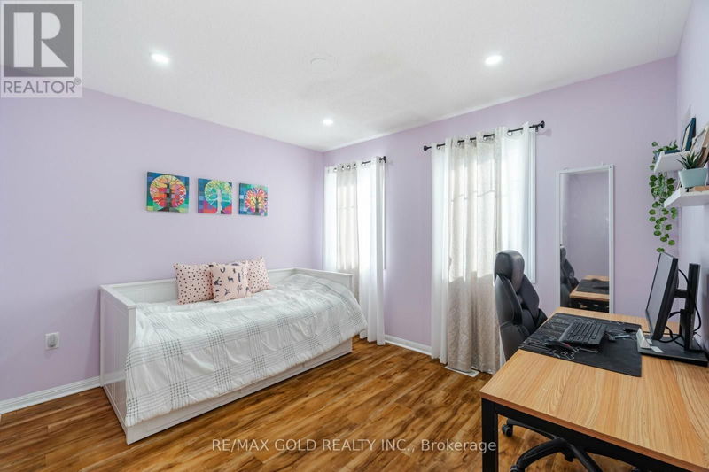 3 Bloom Drive  Brampton (Brampton East), L6P3C4 | Image 17