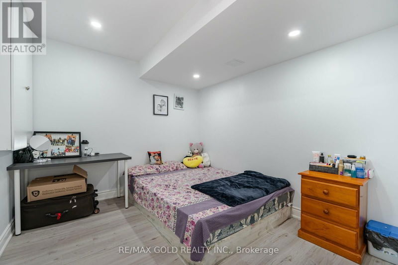 3 Bloom Drive  Brampton (Brampton East), L6P3C4 | Image 23