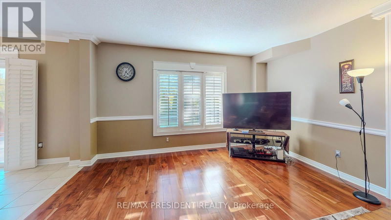 36 Clarion Road  Brampton (Fletcher's Meadow), L7A3T5 | Image 18