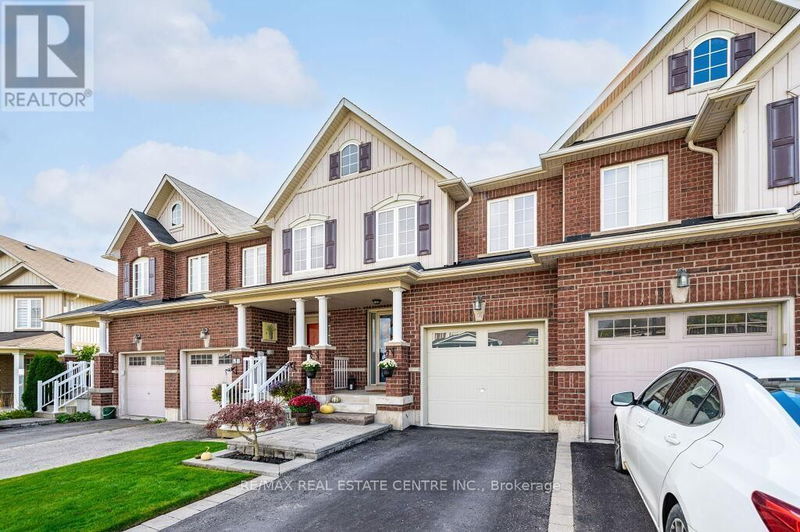 56 Victor Large Way  Orangeville, L9W0B6 | Image 2