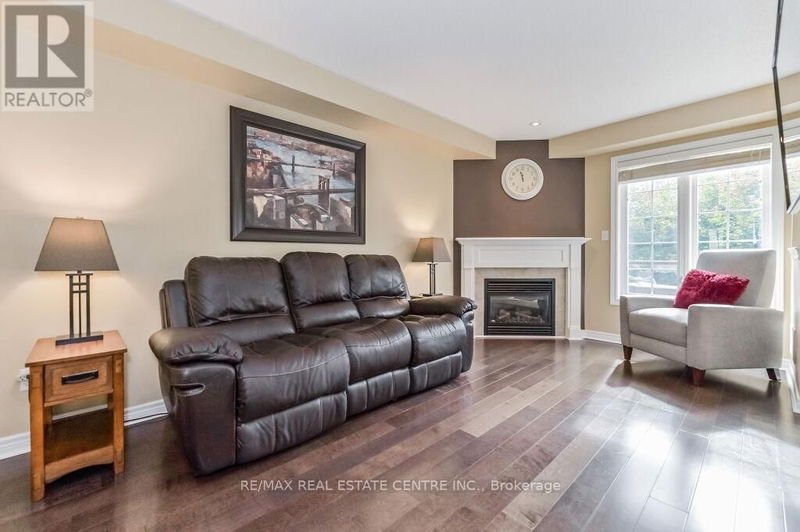 56 Victor Large Way  Orangeville, L9W0B6 | Image 5