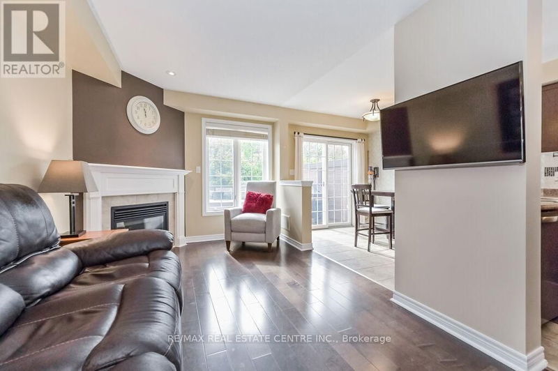 56 Victor Large Way  Orangeville, L9W0B6 | Image 6