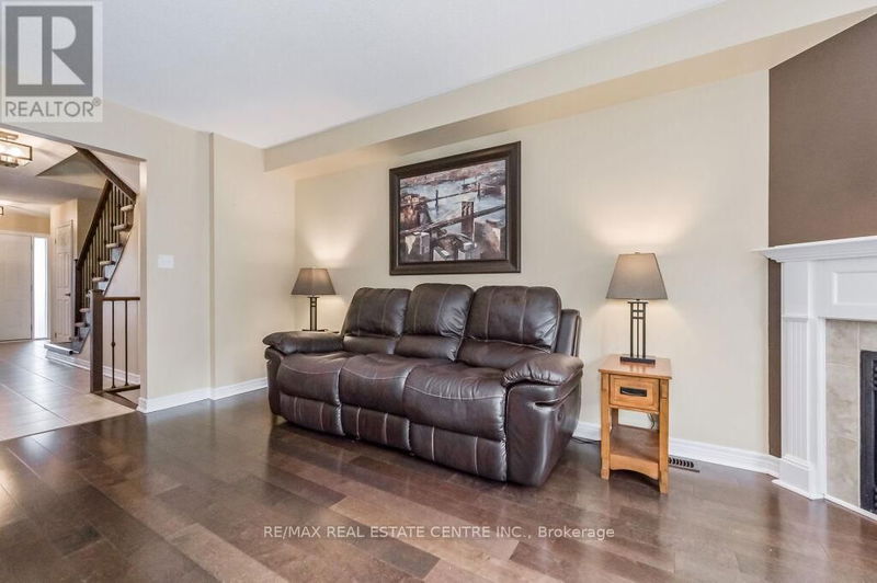 56 Victor Large Way  Orangeville, L9W0B6 | Image 7