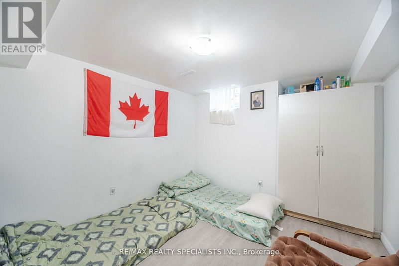 28 Meadow Bush Court  Brampton (Central Park), L6S5B6 | Image 33